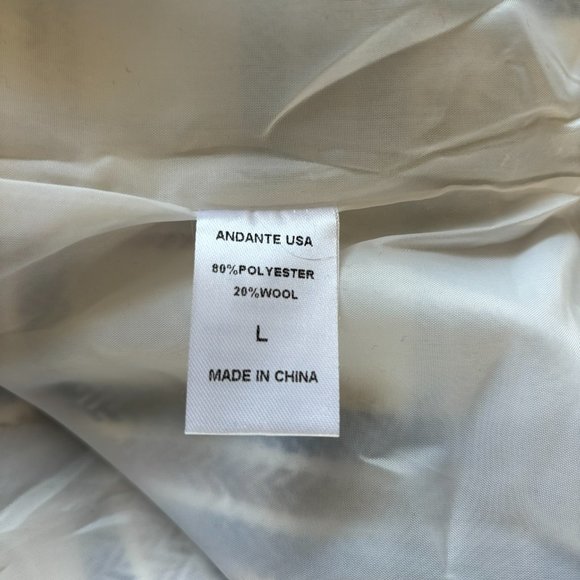 Shacket - Picture 3 of 7